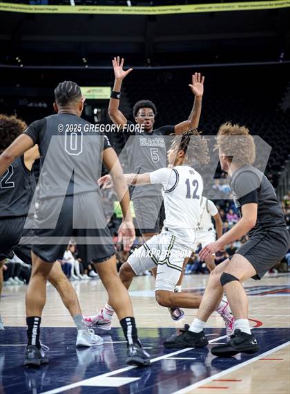 Thumbnail 2 in Sierra Canyon vs. Notre Dame (SO) (Trinity Mission League Showcase) photogallery.
