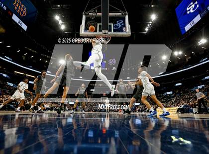 Thumbnail 3 in Sierra Canyon vs. Notre Dame (SO) (Trinity Mission League Showcase) photogallery.