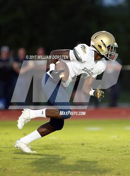 Thumbnail 2 in Summit vs Independence photogallery.