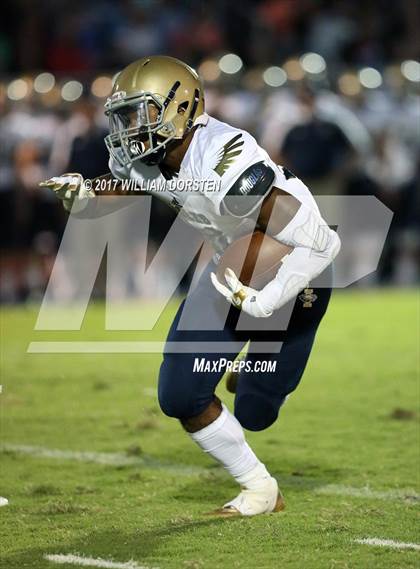 Thumbnail 3 in Summit vs Independence photogallery.