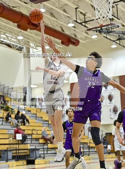 Thumbnail 2 in Ben Davis @ Lawrence Central  photogallery.