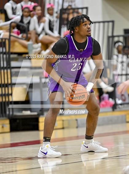 Thumbnail 3 in Ben Davis @ Lawrence Central  photogallery.