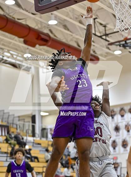 Thumbnail 2 in Ben Davis @ Lawrence Central  photogallery.