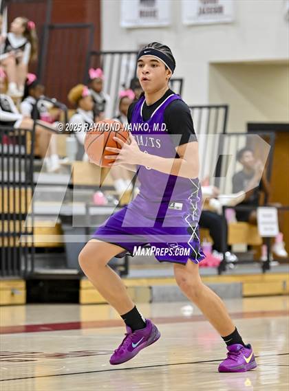 Thumbnail 2 in Ben Davis @ Lawrence Central  photogallery.