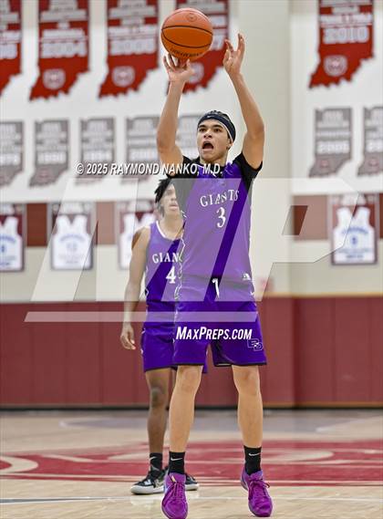 Thumbnail 2 in Ben Davis @ Lawrence Central  photogallery.