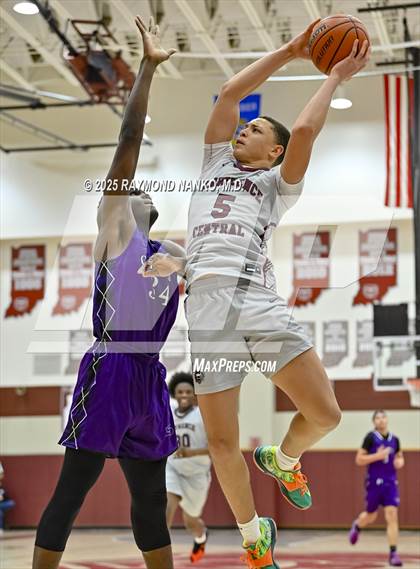 Thumbnail 3 in Ben Davis @ Lawrence Central  photogallery.