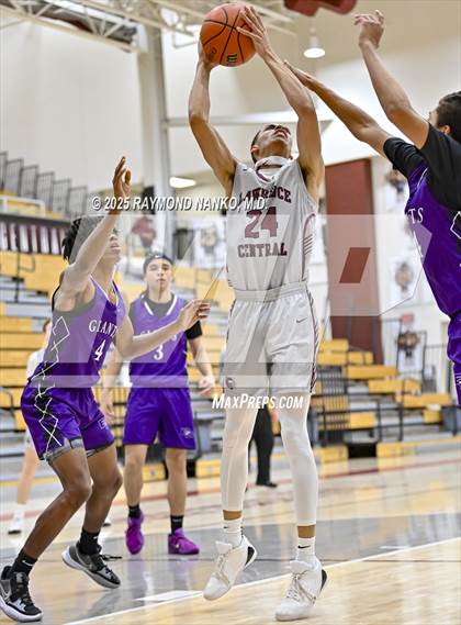 Thumbnail 3 in Ben Davis @ Lawrence Central  photogallery.