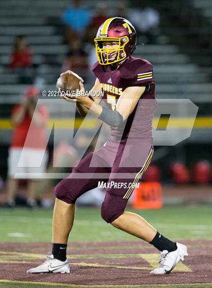 Thumbnail 3 in Redondo Union @ Simi Valley photogallery.
