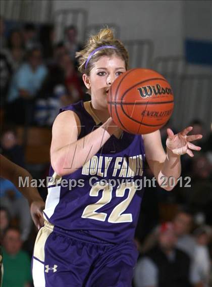 Thumbnail 3 in Bishop Machebeuf vs. Holy Family (CHSAA 3A District Playoff) photogallery.