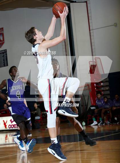 Thumbnail 3 in Lincoln @ Eastchester photogallery.