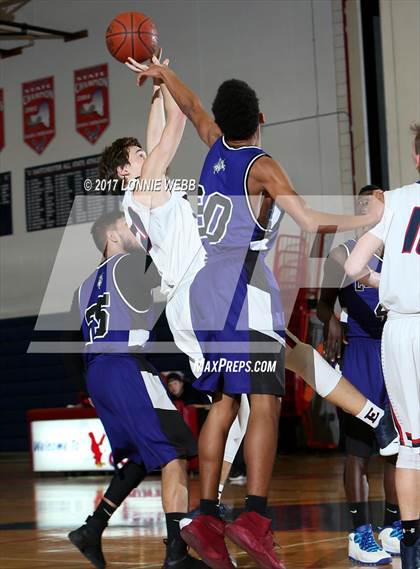 Thumbnail 1 in Lincoln @ Eastchester photogallery.