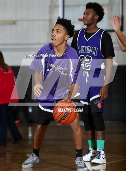 Thumbnail 2 in Lincoln @ Eastchester photogallery.