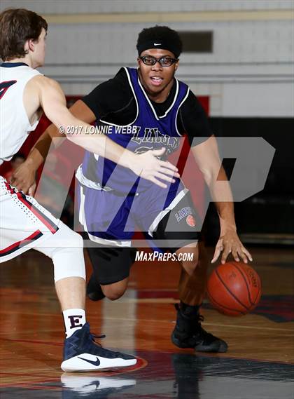 Thumbnail 3 in Lincoln @ Eastchester photogallery.