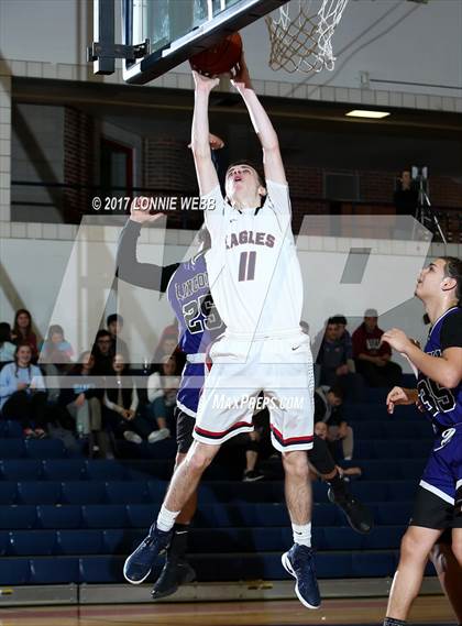 Thumbnail 3 in Lincoln @ Eastchester photogallery.