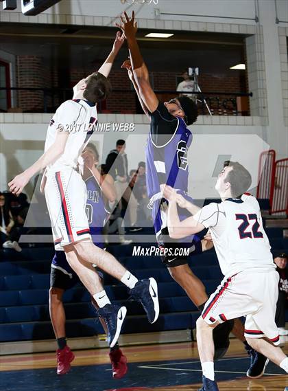 Thumbnail 2 in Lincoln @ Eastchester photogallery.