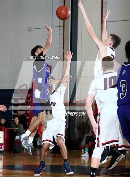 Thumbnail 3 in Lincoln @ Eastchester photogallery.