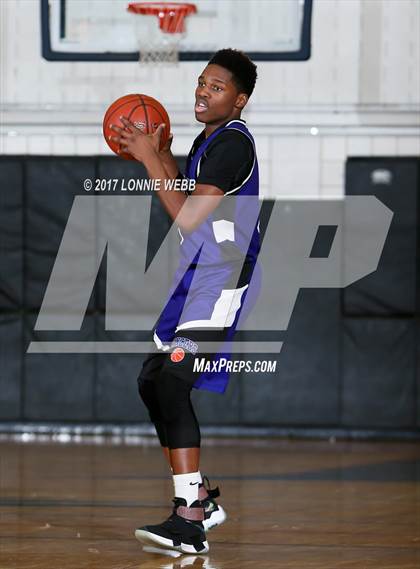 Thumbnail 3 in Lincoln @ Eastchester photogallery.