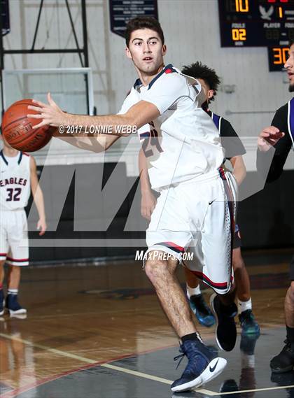 Thumbnail 2 in Lincoln @ Eastchester photogallery.