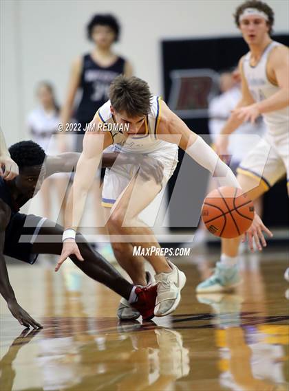 Thumbnail 3 in Weiss vs. Anderson (UIL 5A Reginal Quarterfinal Playoff) photogallery.