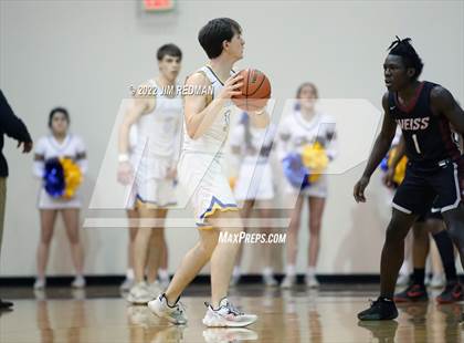 Thumbnail 2 in Weiss vs. Anderson (UIL 5A Reginal Quarterfinal Playoff) photogallery.