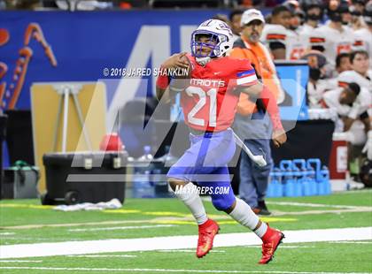 Thumbnail 3 in John Curtis Christian vs. Catholic-B.R. (LHSAA 5A D1 Final) photogallery.
