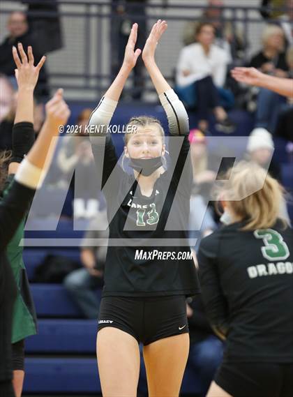 Thumbnail 1 in Oxford vs. Lake Orion (MHSAA District Semifinal) photogallery.