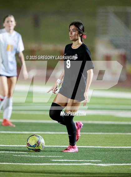 Thumbnail 2 in Lamar vs Marcus (UIL 6A Area Playoffs Division 2) photogallery.