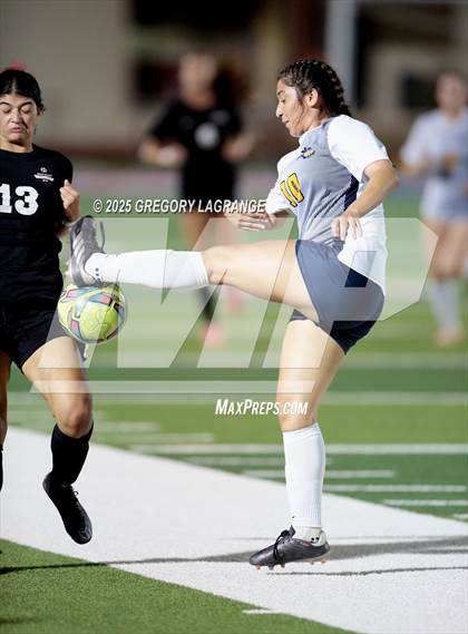 Thumbnail 1 in Lamar vs Marcus (UIL 6A Area Playoffs Division 2) photogallery.