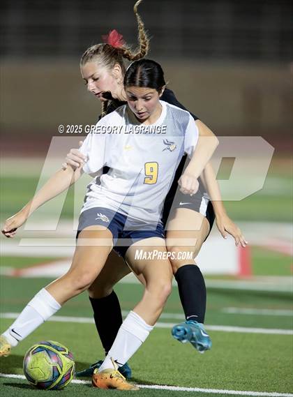 Thumbnail 2 in Lamar vs Marcus (UIL 6A Area Playoffs Division 2) photogallery.