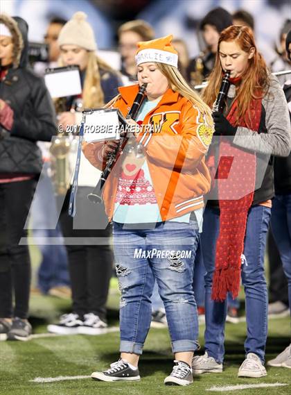 Thumbnail 2 in Grandview vs. Kemp (UIL 3A Division 1 Quarterfinal) photogallery.