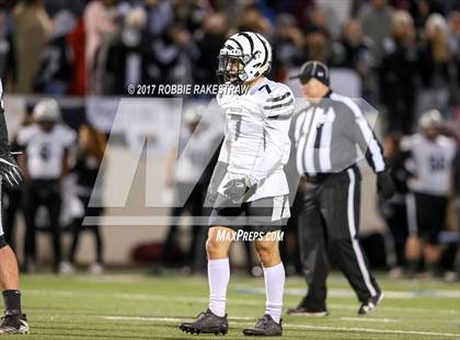 Thumbnail 3 in Grandview vs. Kemp (UIL 3A Division 1 Quarterfinal) photogallery.