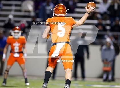 Thumbnail 2 in Grandview vs. Kemp (UIL 3A Division 1 Quarterfinal) photogallery.