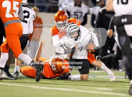 Thumbnail 2 in Grandview vs. Kemp (UIL 3A Division 1 Quarterfinal) photogallery.