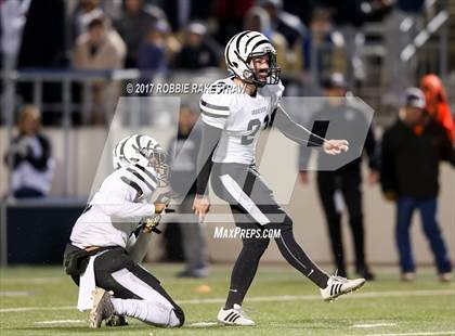 Thumbnail 1 in Grandview vs. Kemp (UIL 3A Division 1 Quarterfinal) photogallery.