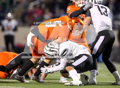 Thumbnail 3 in Grandview vs. Kemp (UIL 3A Division 1 Quarterfinal) photogallery.