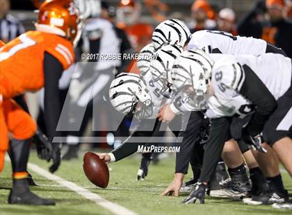 Thumbnail 3 in Grandview vs. Kemp (UIL 3A Division 1 Quarterfinal) photogallery.