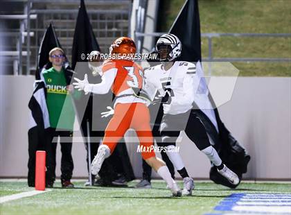 Thumbnail 3 in Grandview vs. Kemp (UIL 3A Division 1 Quarterfinal) photogallery.