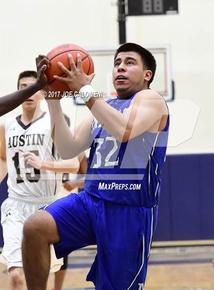 Thumbnail 2 in MacArthur [Douglas] vs Austin (SAISD Invitational) photogallery.