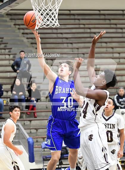 Thumbnail 3 in MacArthur [Douglas] vs Austin (SAISD Invitational) photogallery.