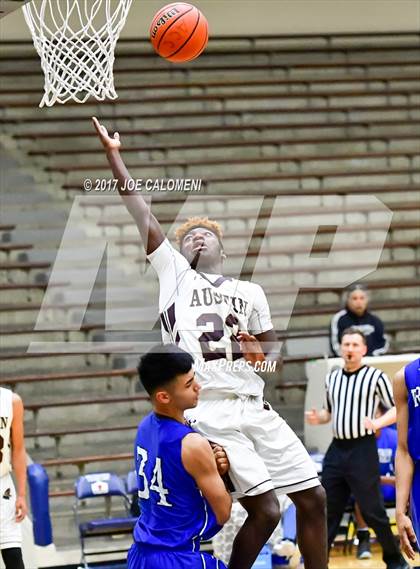 Thumbnail 2 in MacArthur [Douglas] vs Austin (SAISD Invitational) photogallery.