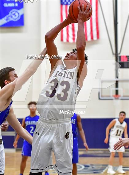 Thumbnail 2 in MacArthur [Douglas] vs Austin (SAISD Invitational) photogallery.