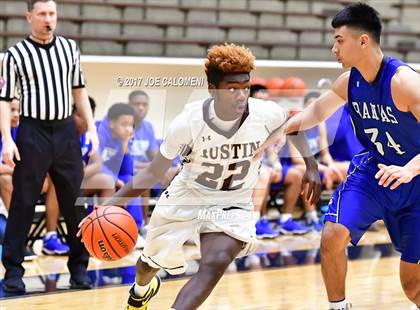 Thumbnail 3 in MacArthur [Douglas] vs Austin (SAISD Invitational) photogallery.