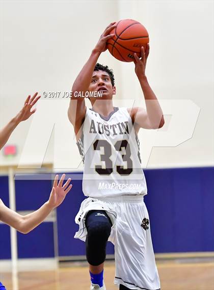 Thumbnail 3 in MacArthur [Douglas] vs Austin (SAISD Invitational) photogallery.