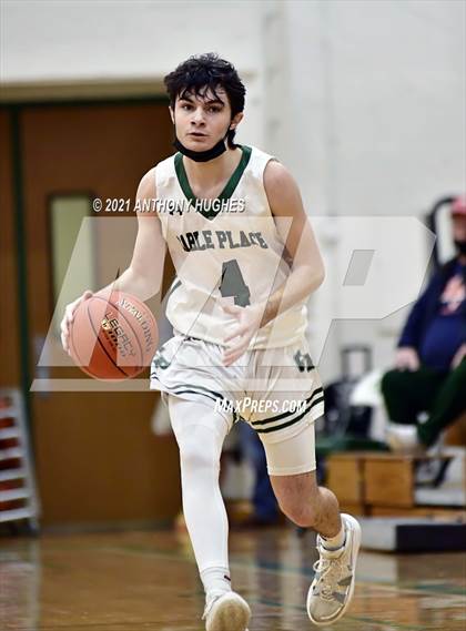 Thumbnail 2 in West Hempstead vs Carle Place photogallery.
