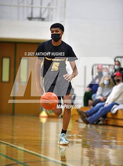 Thumbnail 1 in West Hempstead vs Carle Place photogallery.