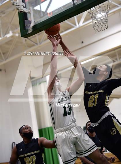 Thumbnail 1 in West Hempstead vs Carle Place photogallery.