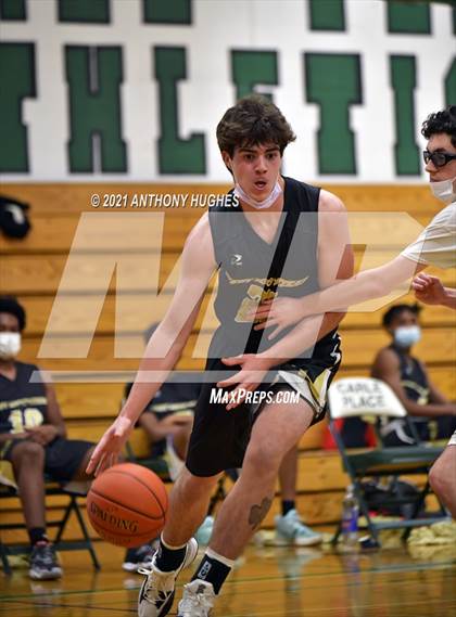 Thumbnail 2 in West Hempstead vs Carle Place photogallery.