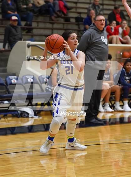 Thumbnail 1 in Smithson Valley vs Alamo Heights (SAISD Basketball Tournament) photogallery.
