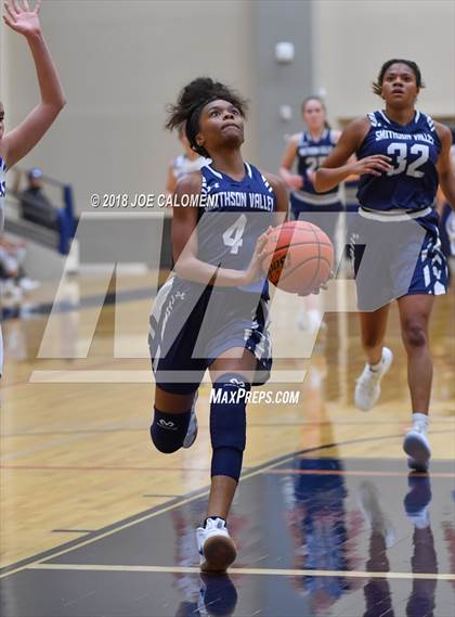 Thumbnail 1 in Smithson Valley vs Alamo Heights (SAISD Basketball Tournament) photogallery.