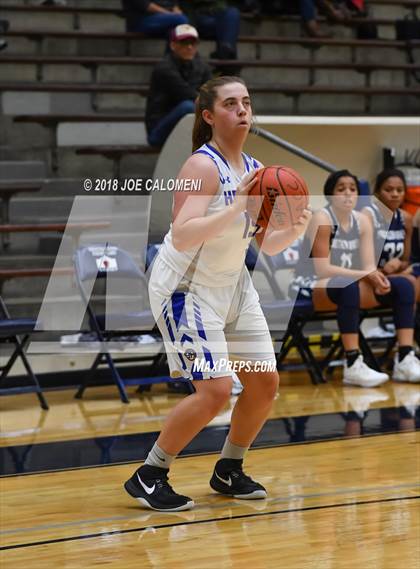 Thumbnail 2 in Smithson Valley vs Alamo Heights (SAISD Basketball Tournament) photogallery.